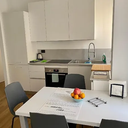 Casa Motti, Accogliente Ristrutturato In Repubblica דירה מילאנו